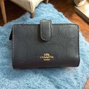 Coach Women's Corner Zip Leather Wallet Medium, Navy